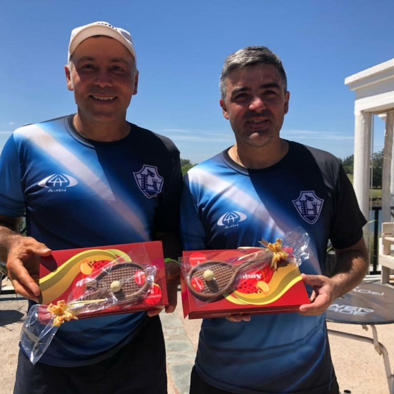 Destacada actuaci�n de tenistas de El Fort�n en Necochea